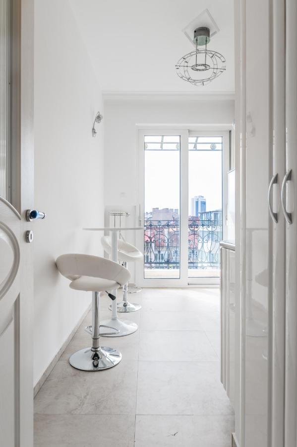 Vitosha Str 2Bd White & Blue Apt By Flat Mаnager София Экстерьер фото