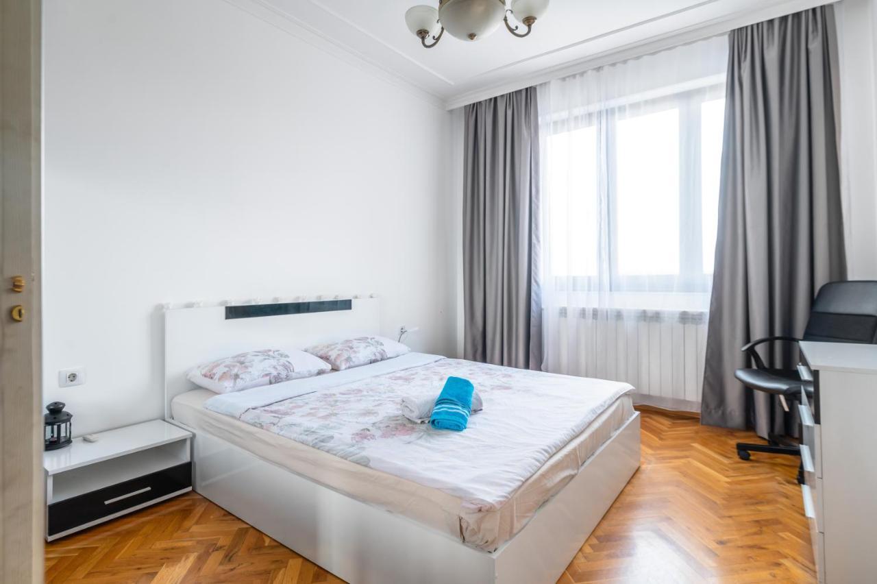 Vitosha Str 2Bd White & Blue Apt By Flat Mаnager София Экстерьер фото